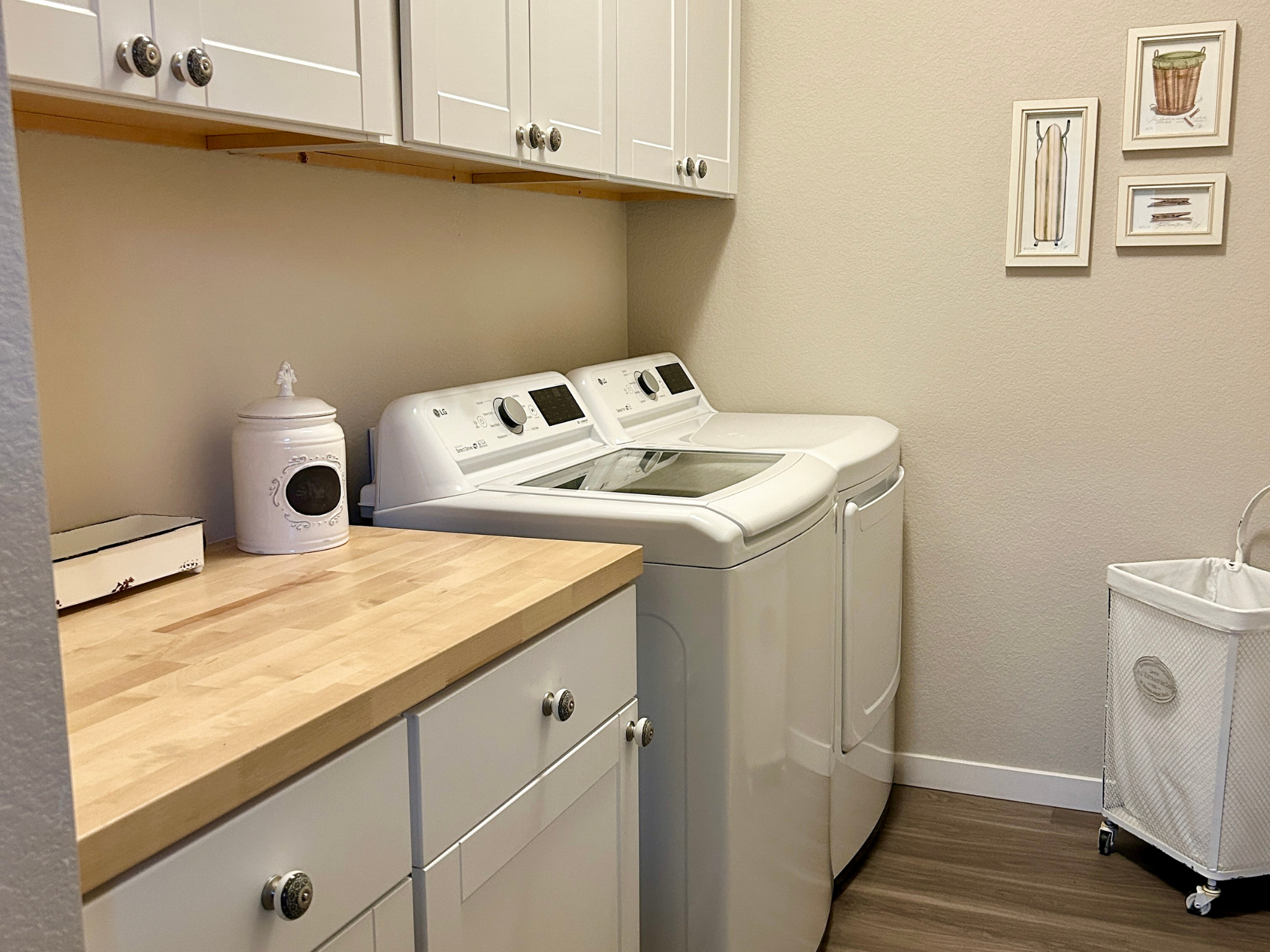 Laundry Room Organizer